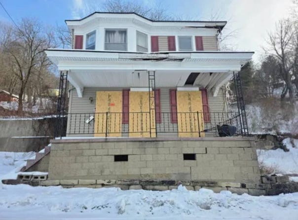 332  Kenney St, Wheeling, WV 26003