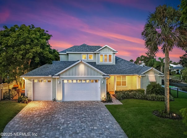 3367 ROYAL PALM Drive, Jacksonville, FL 32250