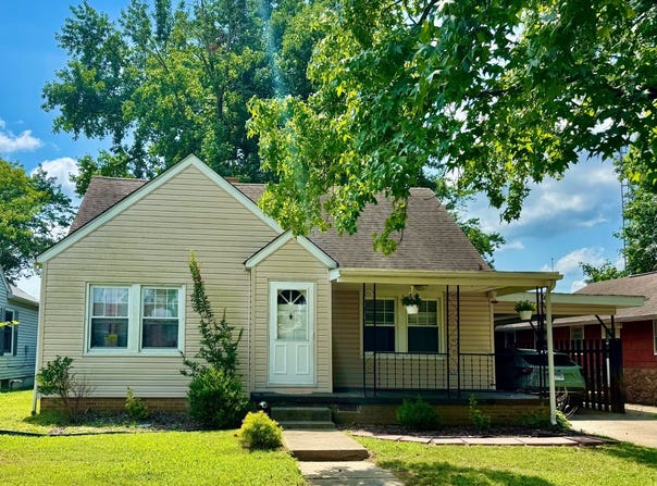 623 Crebs Ave., Carmi, IL 62821