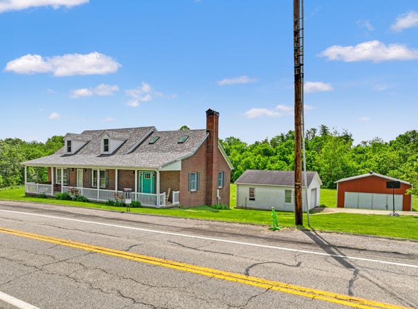 9689 Main Street, Hustonville, KY 40437
