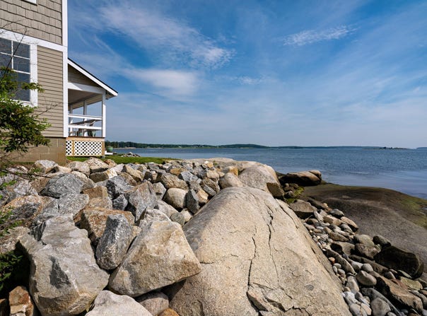 9 Elwell Point, South Thomaston, ME 04858