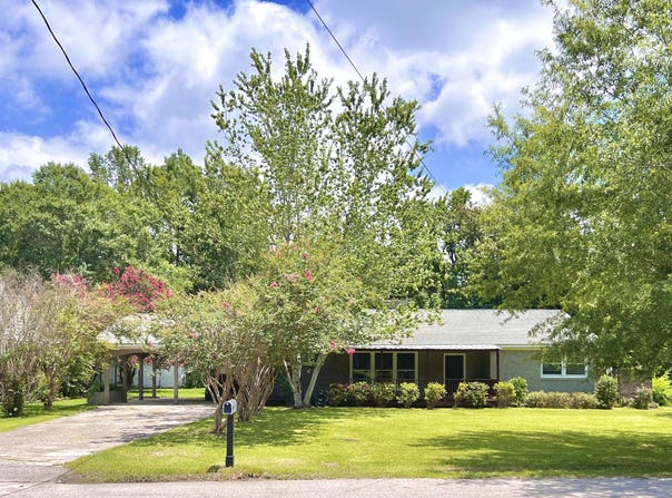 1108 Gilmore Avenue, Holly Hill, SC 29059