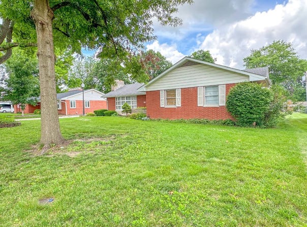 320 S. Monroe St, Pittsfield, IL 62363