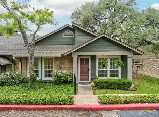1015 E Yager Lane, Austin, TX 78753
