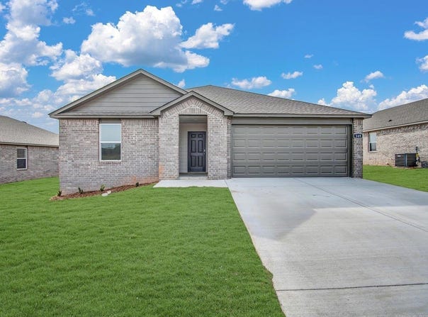205 Bighorn Trail, Maumelle, AR 72113