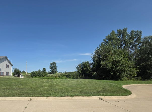 1516 S SPRUCE Avenue, Mount Pleasant, IA 52641