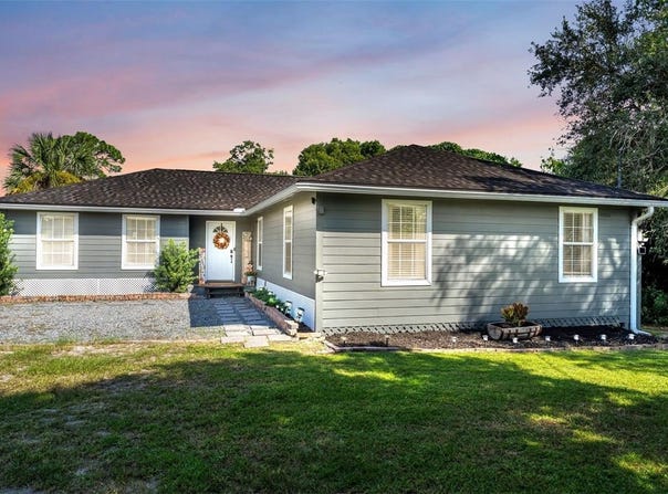 1557 STARLING Road, EAGLE LAKE, FL 33839