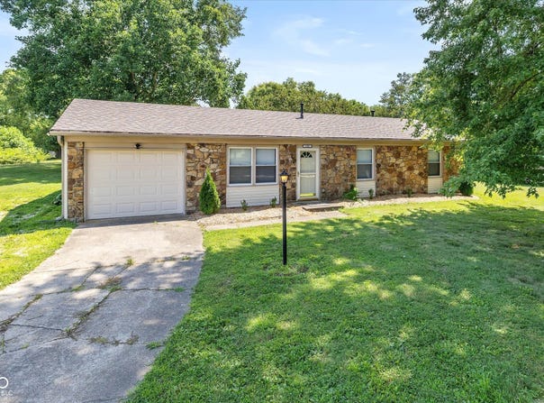 1401 W Dittemore Road, Gosport, IN 47433