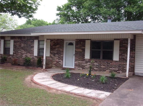 205 S 30th ST, Ozark, AR 72949