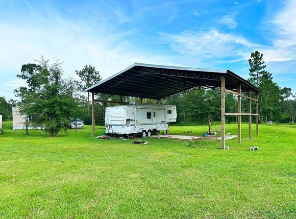 1802 Stone Mill Creek Rd, Wewahitchka, FL 32465