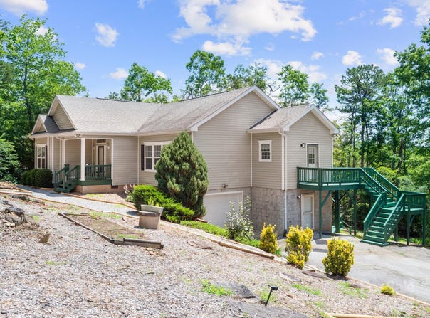 66 Condor Court, Hendersonville, NC 28792