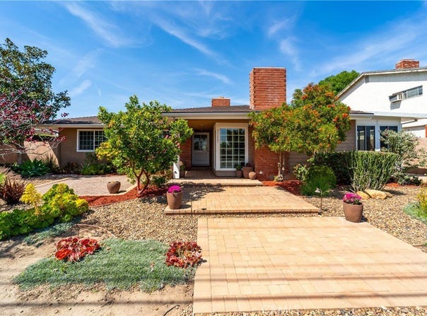 3123 E La Veta Avenue, Orange, CA 92869