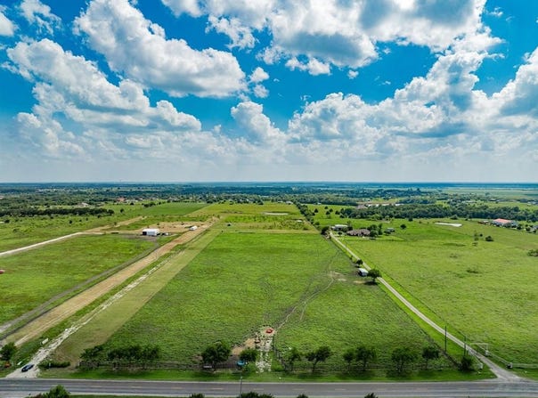 5902 S FM 148 Street, Crandall, TX 75114