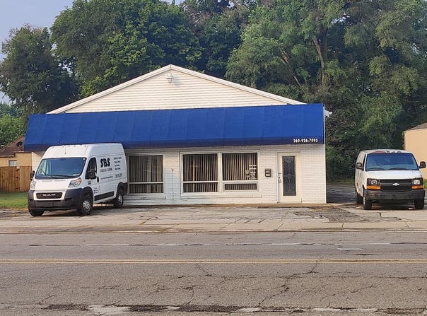 1240 Pipestone Road, Benton Harbor, MI 49022