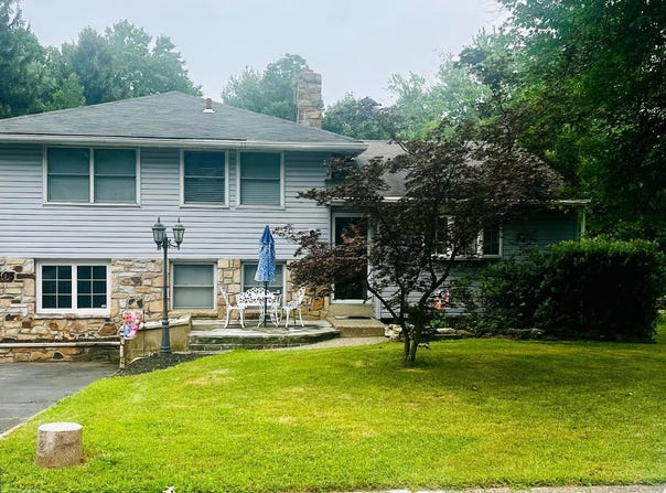 105 OVERLOOK AVENUE, WILLOW GROVE, PA 19090