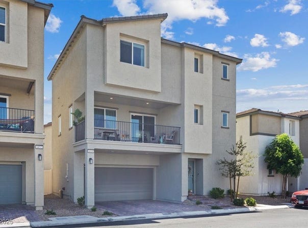 6848 Sunflower Fields Street, North Las Vegas, NV 89086