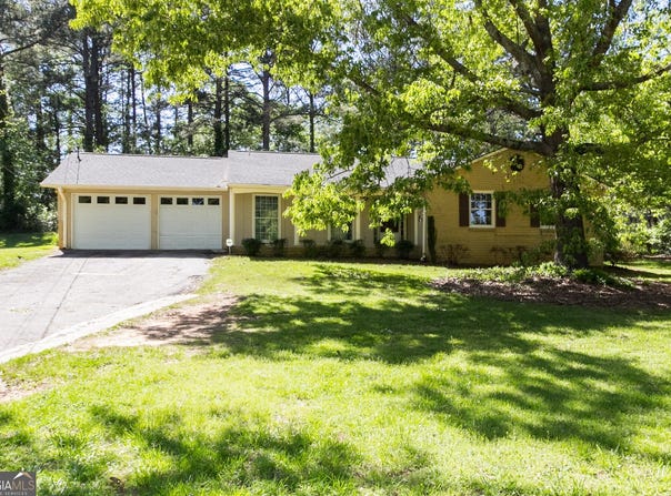 3720 Sunny Hill Drive, Loganville, GA 30052