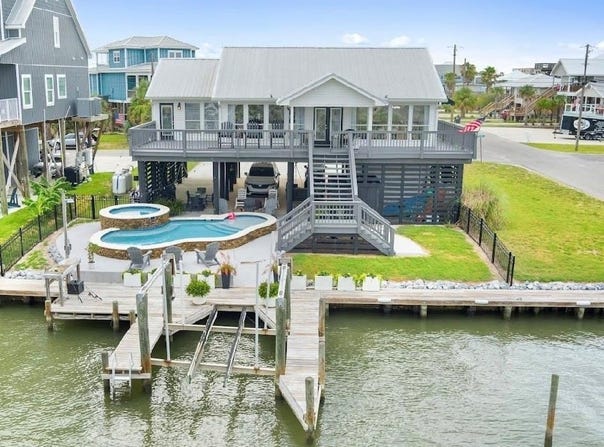 301 Port Royal Street, Dauphin Island, AL 36528