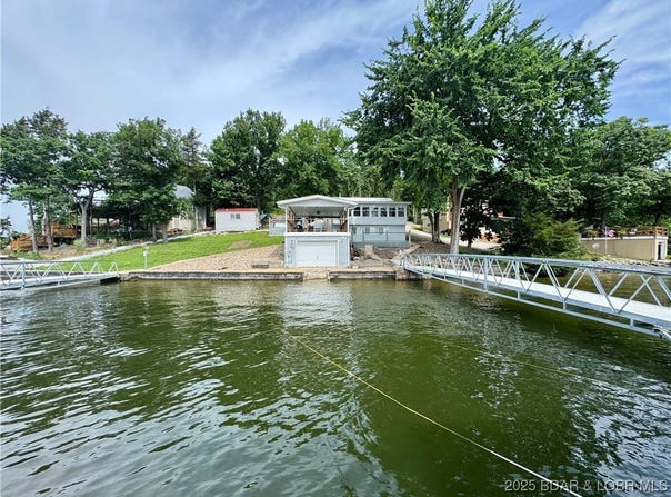 27638 Golden Point Lane, Barnett, MO 65011