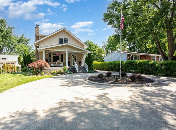 334 E Dublin Granville Road, Worthington, OH 43085