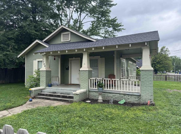 1704 Duncan, Conway, AR 72034