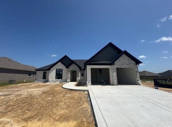 2348 Pleasant Cove, Conway, AR 72034
