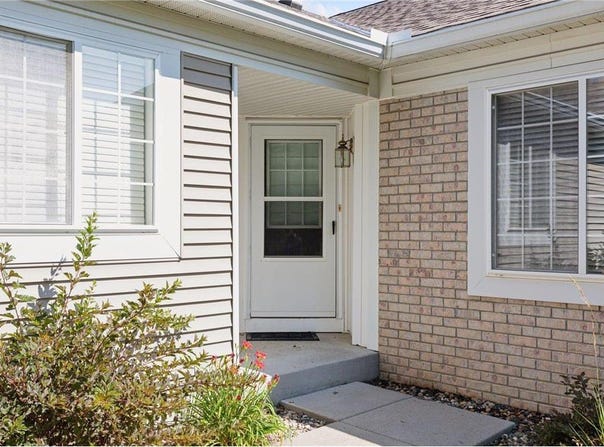 13107 Falcons Way, Savage, MN 55378
