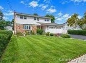 69A Erlanger Blvd, North Babylon, NY 11703