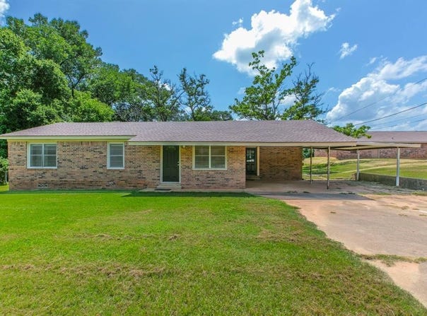 139 Anderson County Road 389, Palestine, TX 75801