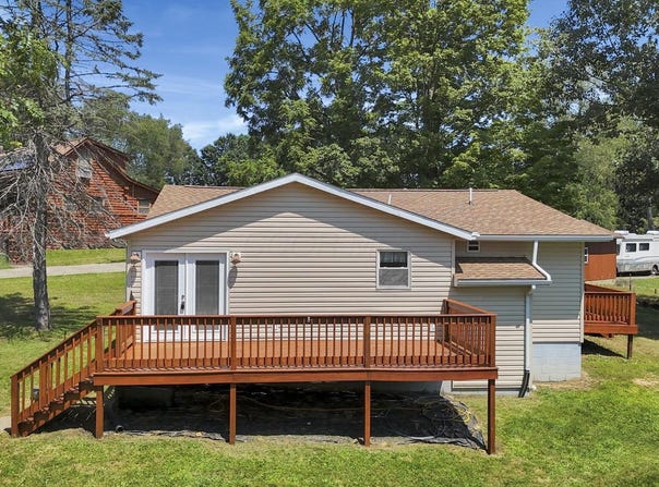 1176 Apple Valley Drive, Howard, OH 43028