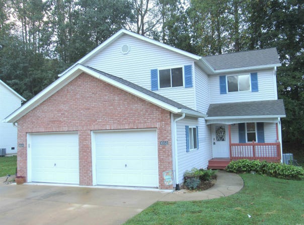 1032 N Forest View Drive, Ellettsville, IN 47429