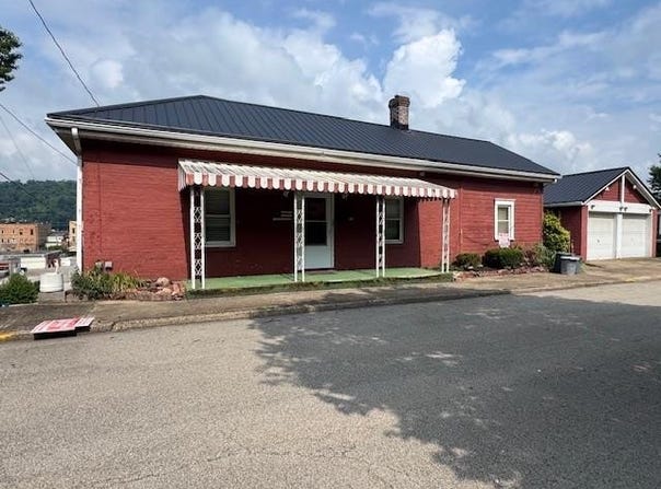 801 High Street, Wellsburg, WV 26070