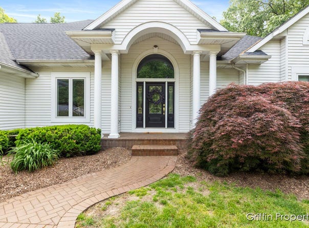 7834 Strawberry Lane NE, Belmont, MI 49306