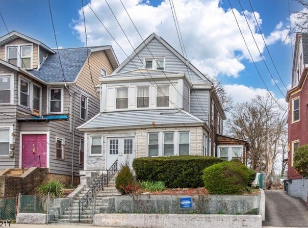 127 Lyons Ave, Newark City, NJ 07112-2240