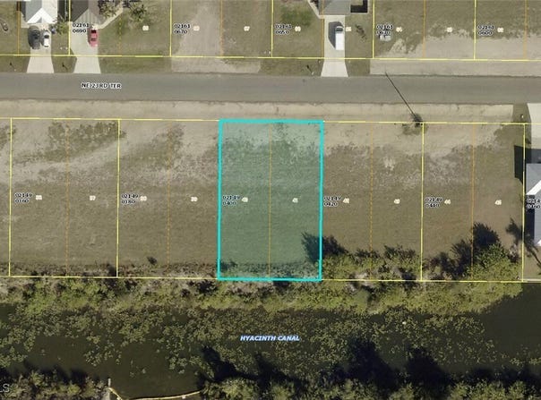 908 NE 20th Street, Cape Coral, FL 33909