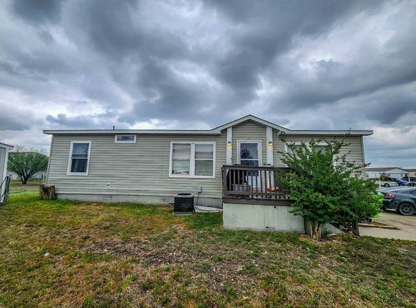 7151 WOODLAKE PARKWAY, San Antonio, TX 78218