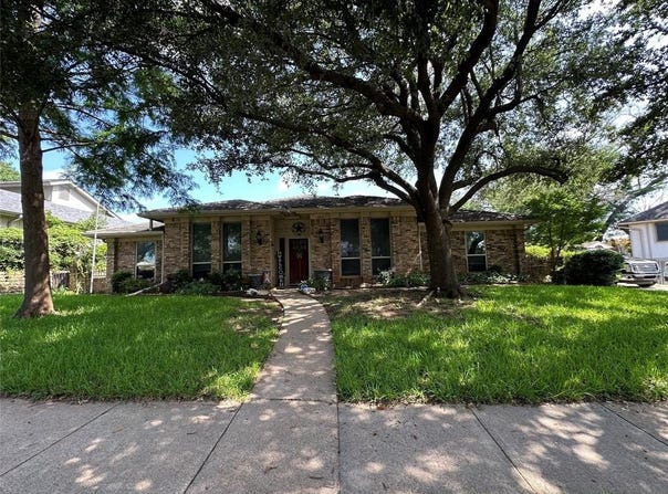 413 Blue Jay Court, Bedford, TX 76021