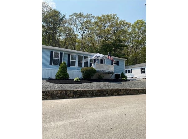 83 Sherwood Valley Lane, Coventry, RI 02816