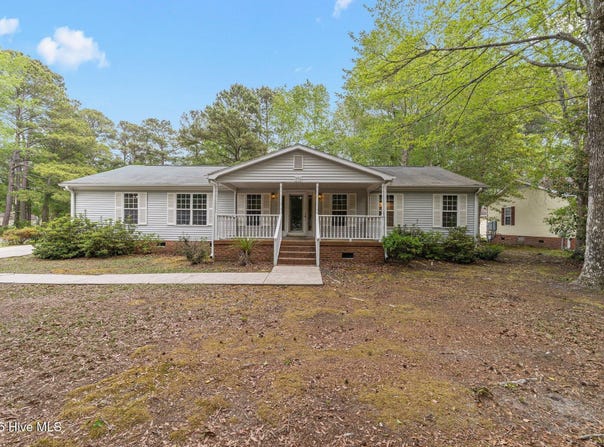 296 Beachwood Drive NW, Calabash, NC 28467
