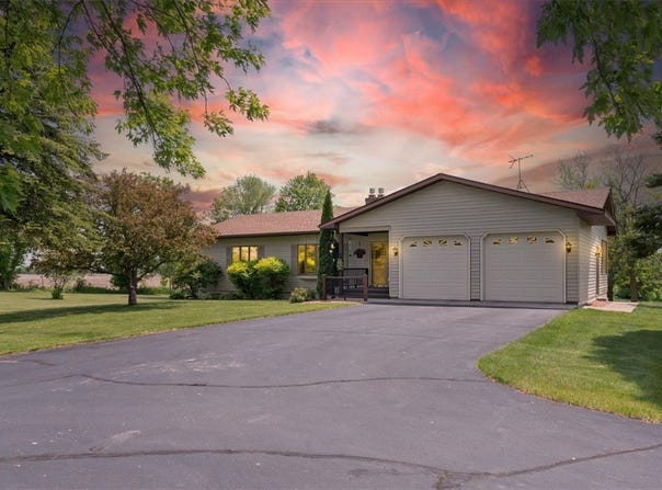 1819 90th Avenue, Hammond, WI 54015