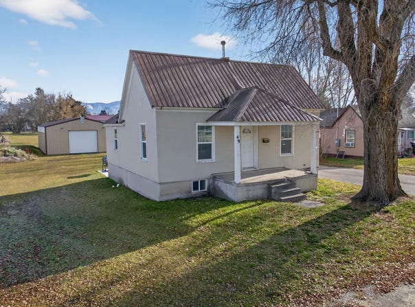 49 S 4th W, Preston, ID 82363