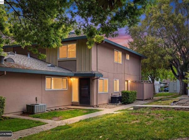 8185 Arroyo Dr, Pleasanton, CA 94588