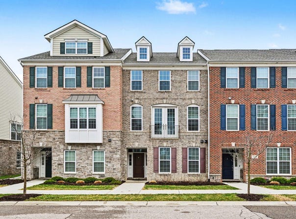 2733 S Spurway Drive, Ann Arbor, MI 48105