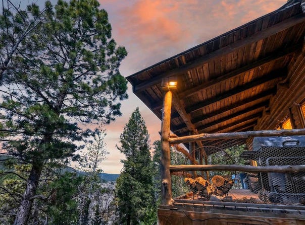 16 Mystery Path, Cloudcroft, NM 88317-9999