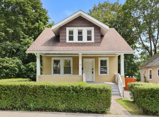 11 Du Bois Avenue, Poughkeepsie, NY 12601