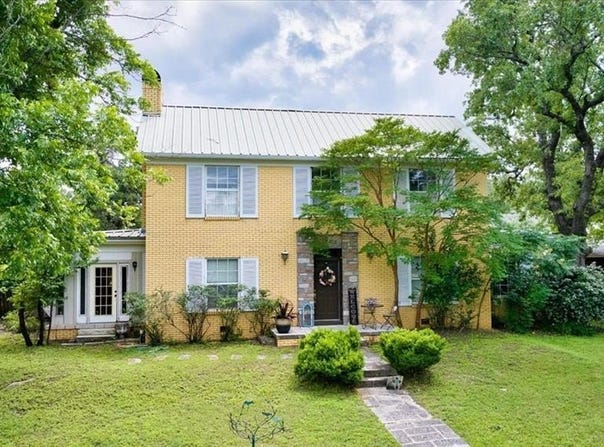 225 E Kettner St, Mason, TX 76856