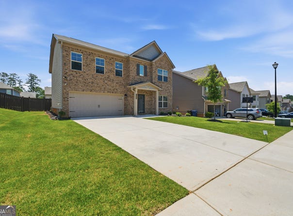 784 Lakehaven Lane, Loganville, GA 30052