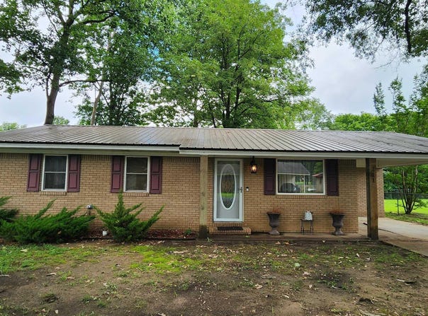 211 Raymond Circle Dr Street, McCrory, AR 72101
