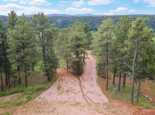 13859 Melvin Road, Keystone, SD 57744