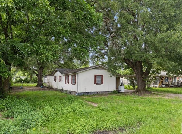 1003 Brooks, New Boston, TX 75570